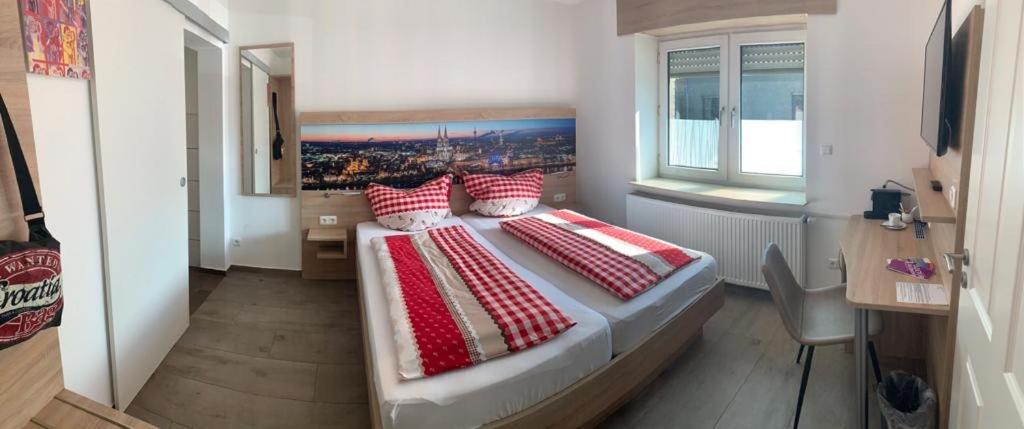 Abtei Apartment Brauweiler Pulheim Bagian luar foto